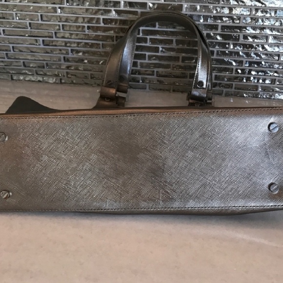 Authentic Tory Burc Silver Perforated Logo Handbag - Picture 3 of 8